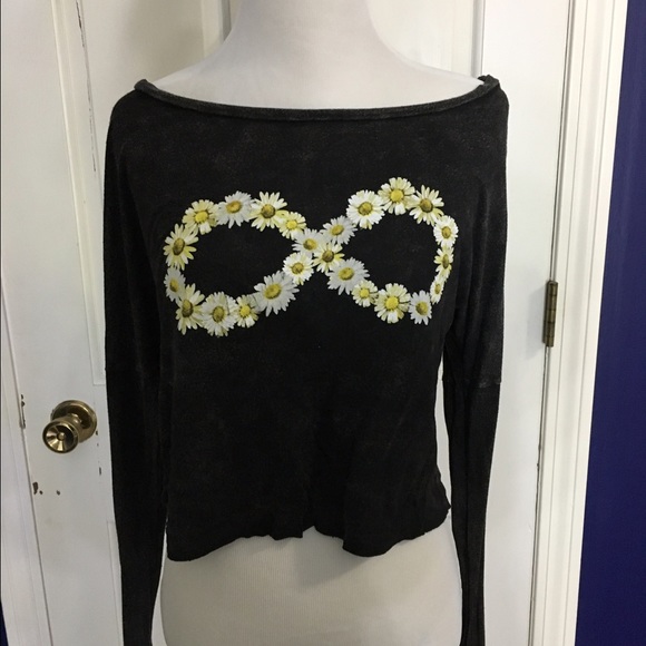 Top - Picture 1 of 1