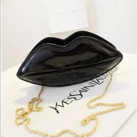 Black lips clutch