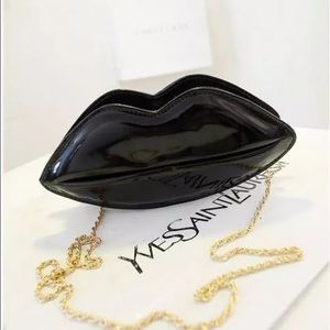 Black lips clutch