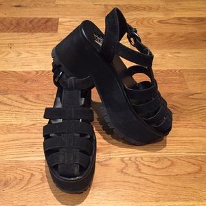 YRU Chariot 2 Platform Wedge Sandals