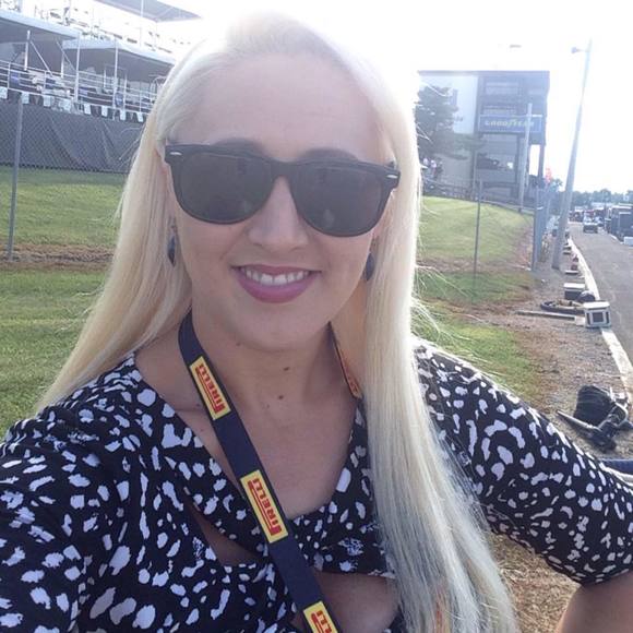 Meet your Posher, Heidi - Picture 1 of 1