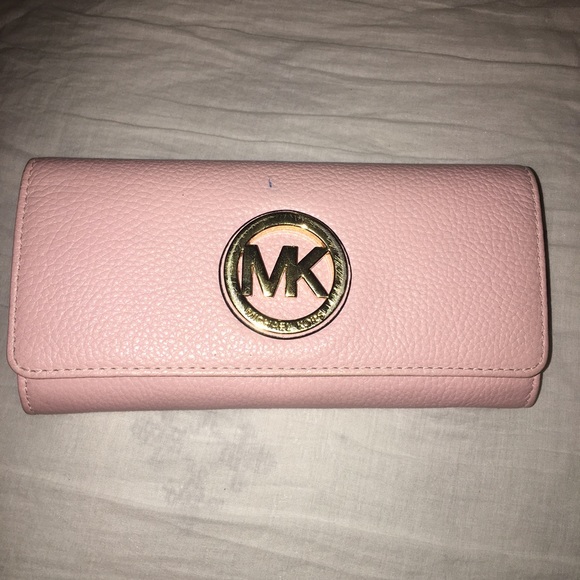 Michael Kors Wallet !