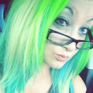 Meet your Posher, Vinessa