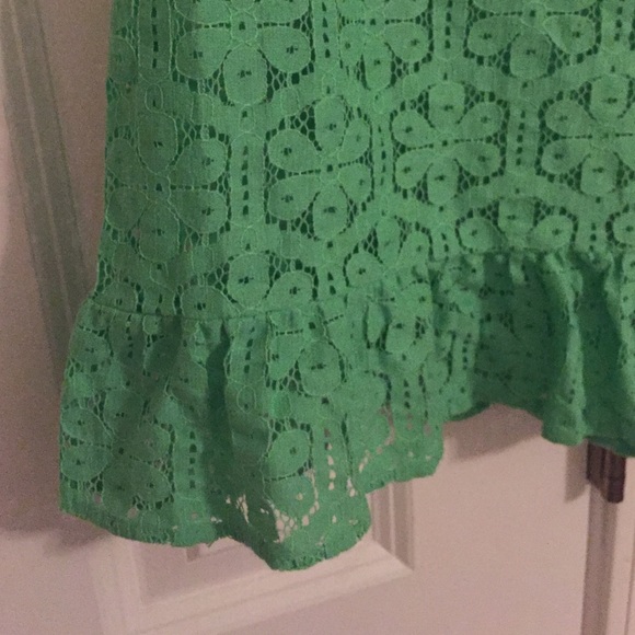 Lilly Pulitzer lace top - Picture 2 of 4