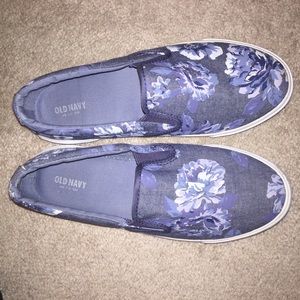 EUC Old Navy Flats/Sneakers