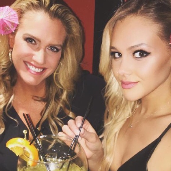 Meet your Posher, Anne - Picture 15 of 15