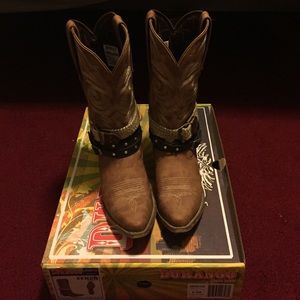 Women's cowgirl boots