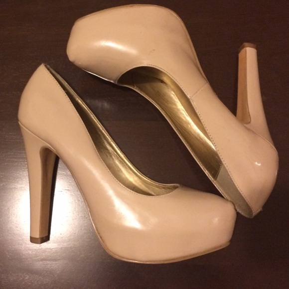Guess Woman Shoes - Picture 1 of 1