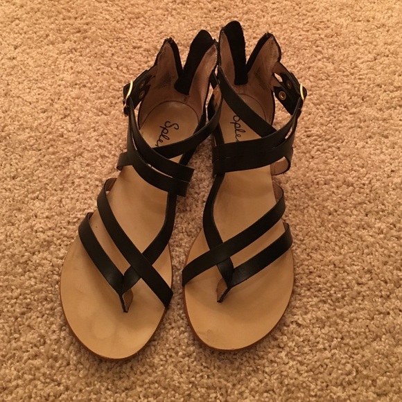 Splendid black strappy sandals