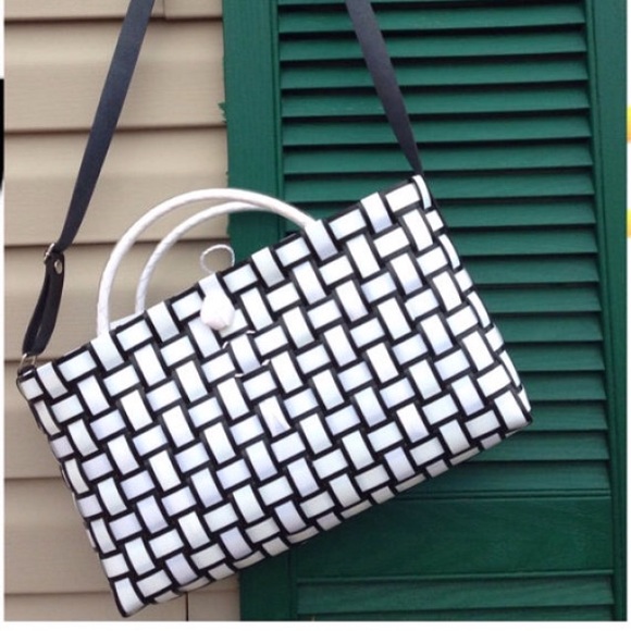 Handbag - Picture 2 of 2