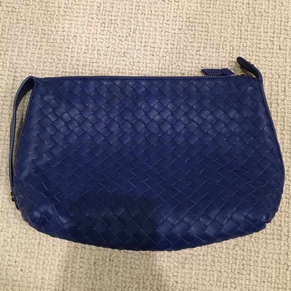 🎉SALE🎉Authentic Bottega Veneta blue clutch bag