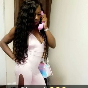 Meet your Posher, Esha