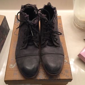 Free people Vaughn crochet bootie size 38 (8).