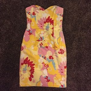 Size 8 strapless dress