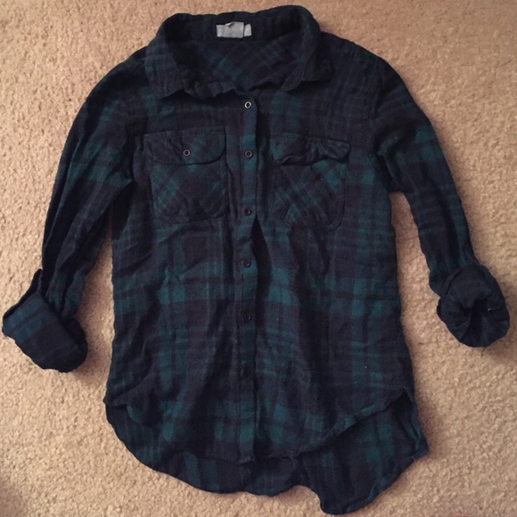 Plaid flannel - Picture 2 of 4