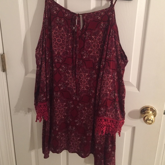 Red casual dress - Picture 2 of 4