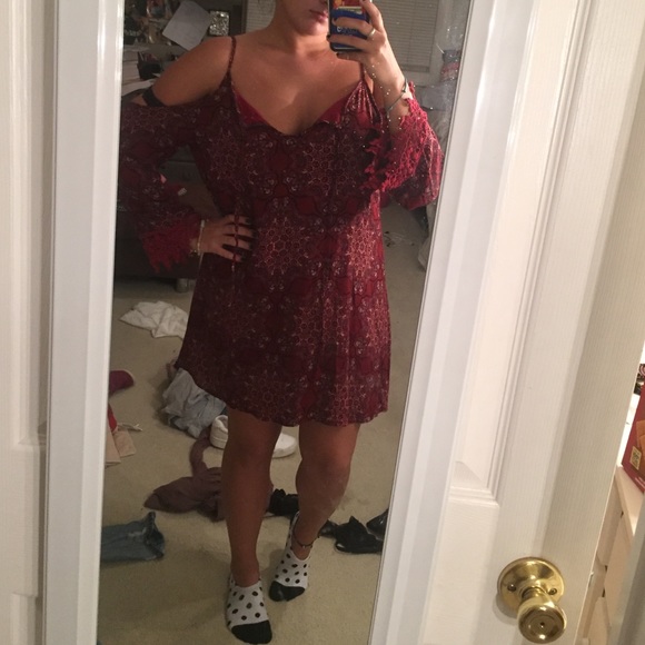 Red casual dress - Picture 4 of 4