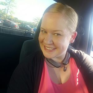 Meet your Posher, Amber