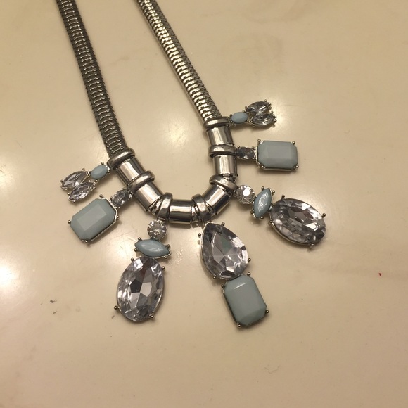 NWOT statement Necklace!!! - Picture 1 of 2