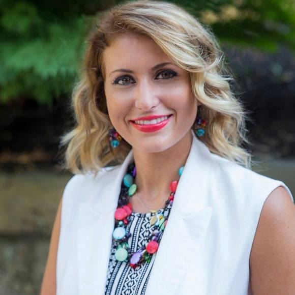 Meet your Posher, Jessica - Picture 1 of 1