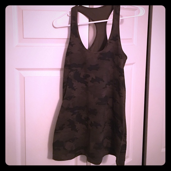 lululemon athletica Tops - Lululemon camo cool racerback