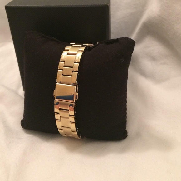 SOLD! Coach Ladies Boyfriend Watch Swarovski - Picture 3 of 4