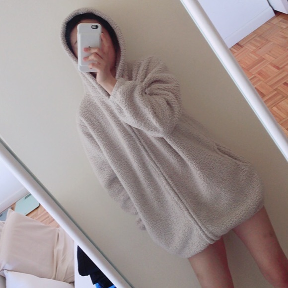 Coat - Picture 2 of 3