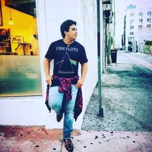 Meet your Posher, Carlos