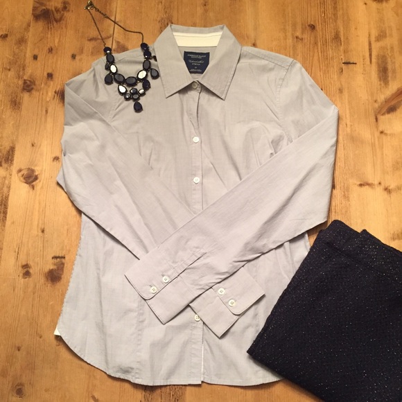 American Eagle Outfitters Tops - 🌟3/$25⭐️ American Eagle Stretch Tailored Shirt