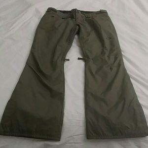 Oakley Women's ski/snowboarding pants!