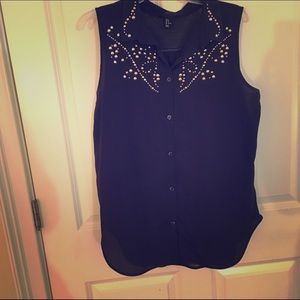Med H&M blouse with embellishments