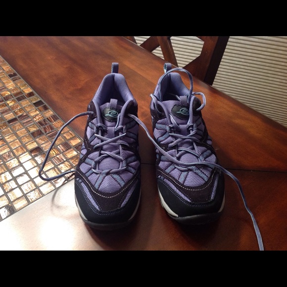 Explorer 24 Easy Spirit Shoes--REDUCED!