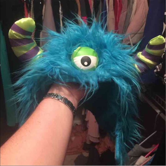 SOLD - Picture 3 of 4