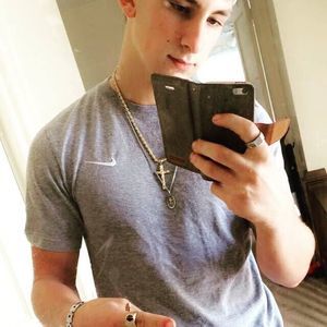 Meet your Posher, Nickolas