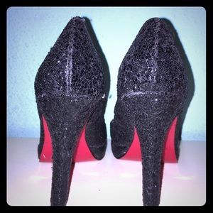 👠👠Red bottom sparkle peep toe pumps 👠👠