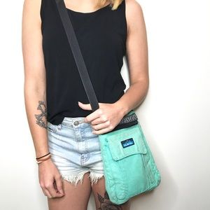 Kavu cross body bag