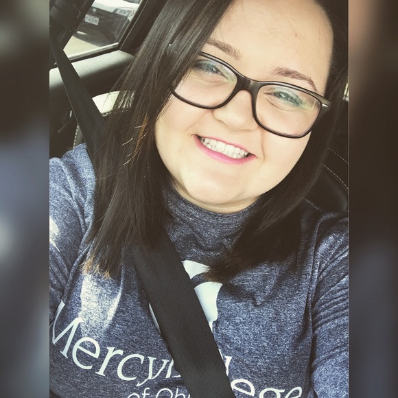 Meet your posher!!!❤️