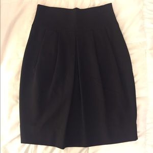 NWT size 6 Theory pencil skirt