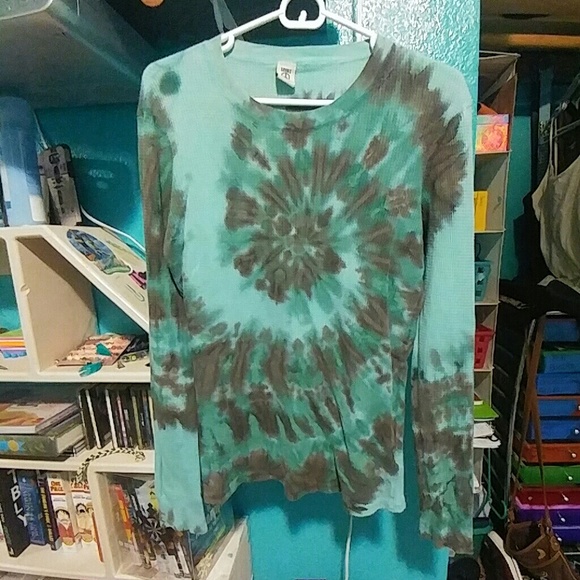 Tie-dye long sleeve