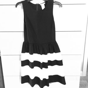 Black and white sleeveless dress