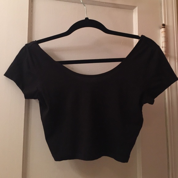 Simple black crop top