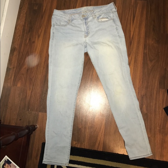 Super cute American eagle jeans