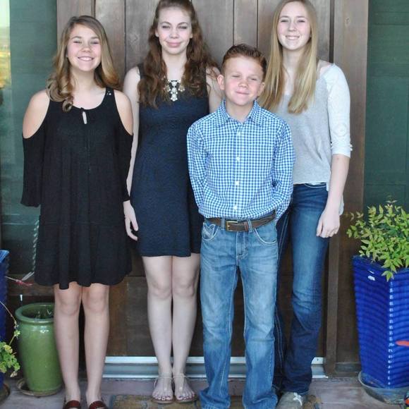 Meet your Posher, Angie - Picture 1 of 1