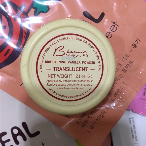 FINAL PRICE!! Besame Brightening setting powder - Picture 2 of 4