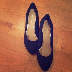 Black suede Jessica Simpson pumps