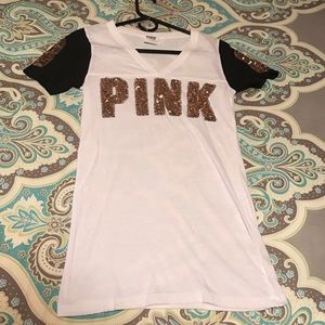 Victoria's Secret T-Shirt Size Small