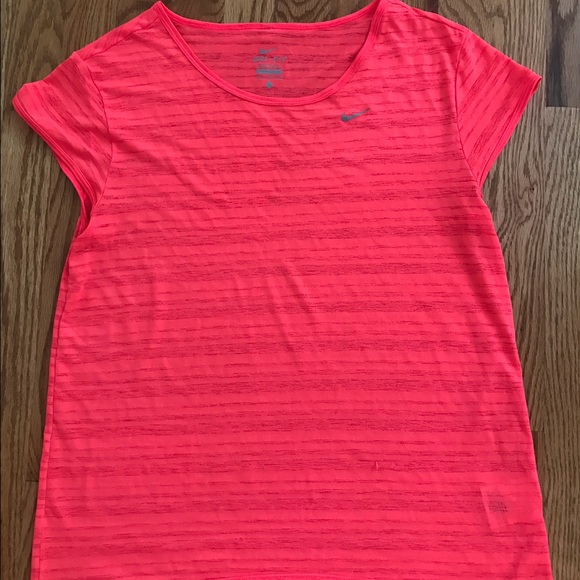 Nike dry fit tee