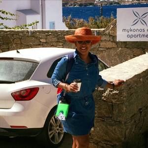 Meet your Posher, Angelia