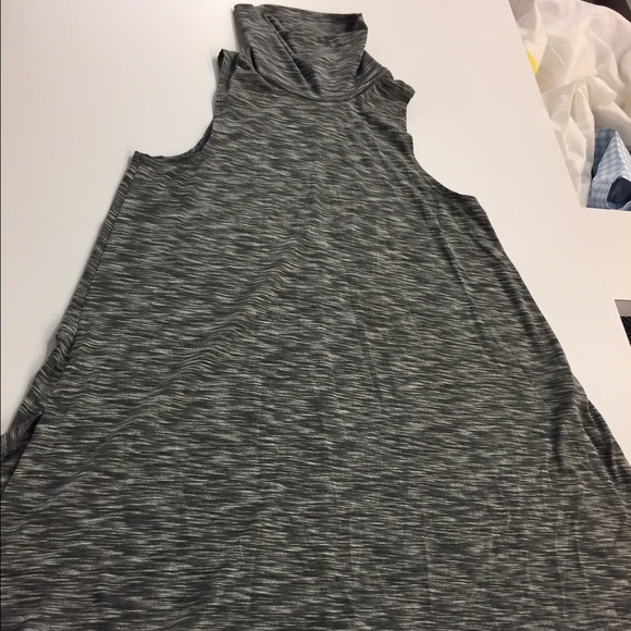 Anthropologie postage stamp tag blouse