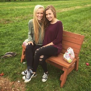 Meet your Posher, Alyssa